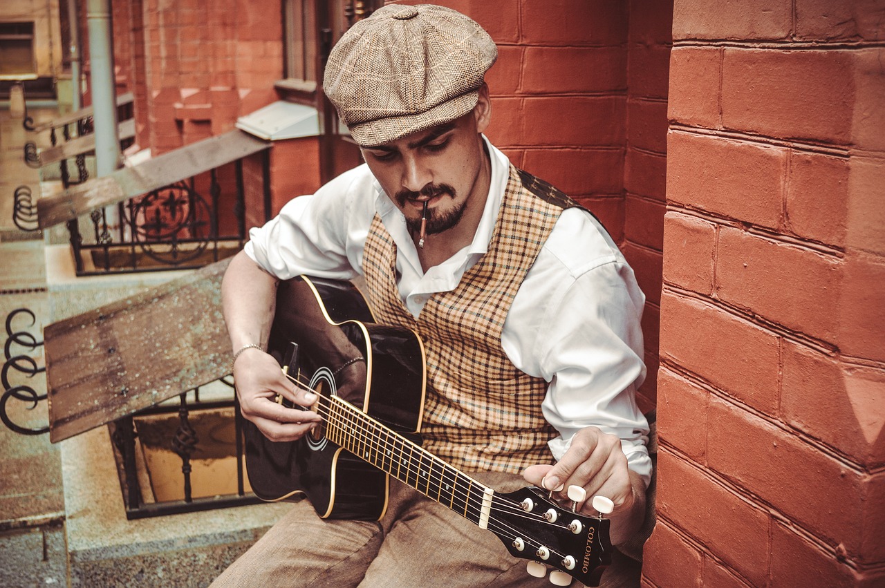 余超颖最新动态,音乐与演技的双重魅力闪耀登场