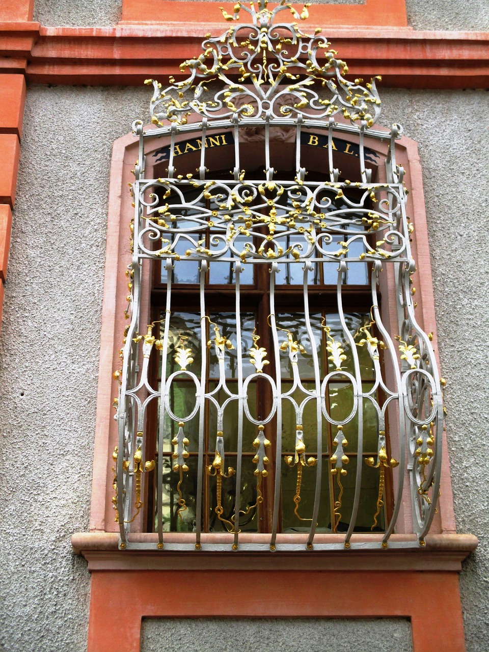 传统盘扣架工艺革新与现代建筑之美展现,最新盘扣架设计亮相