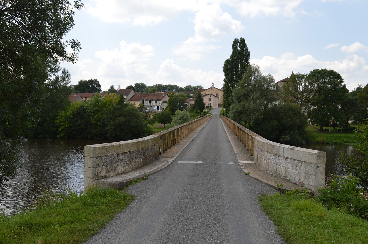 色丝居最新动态及未来展望