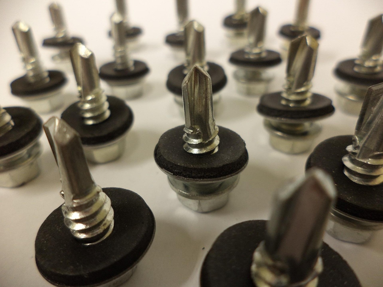 最新拔钉器革新技术,高效解决难题利器亮相!