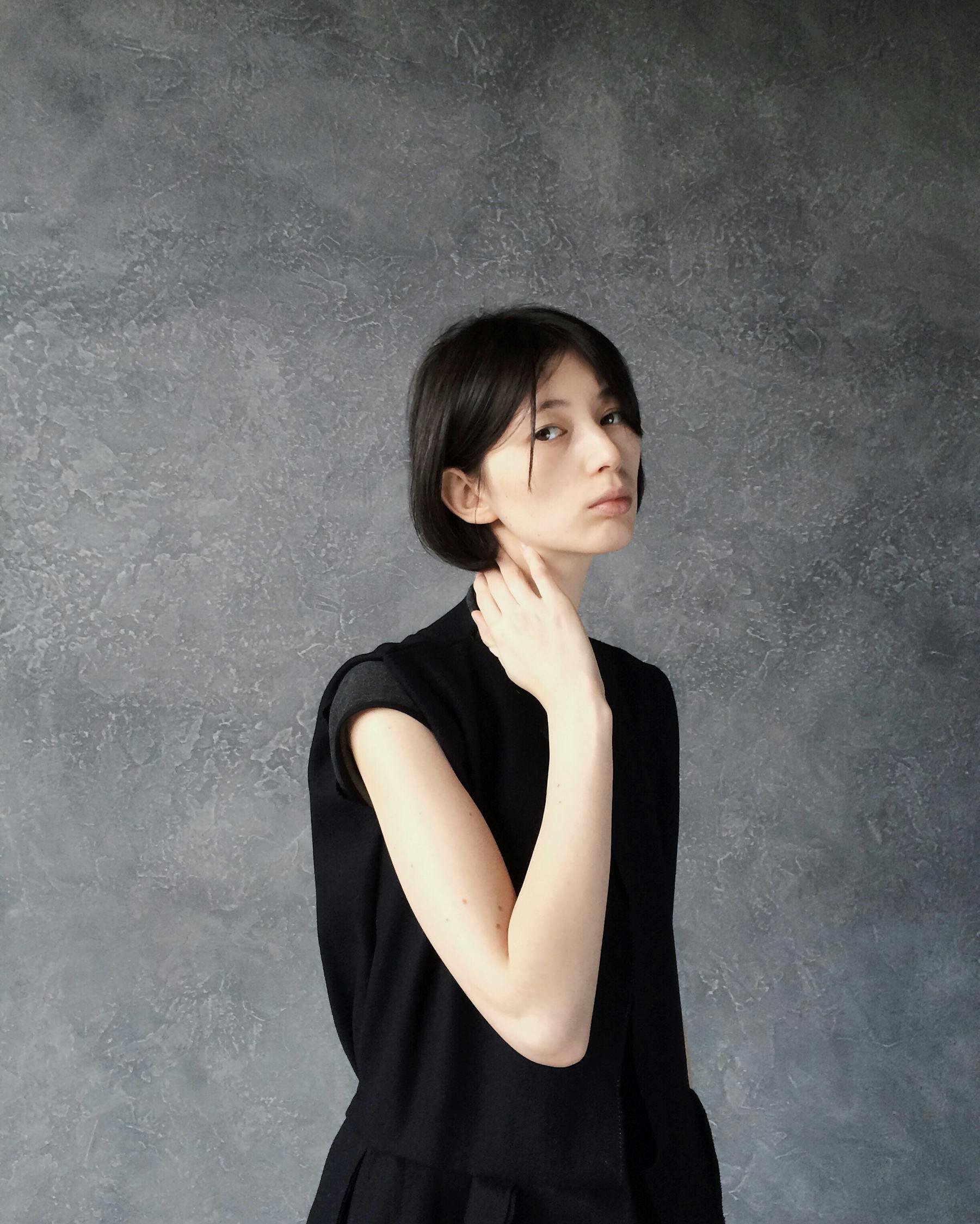 应采儿，时尚魅力与生活点滴的展现