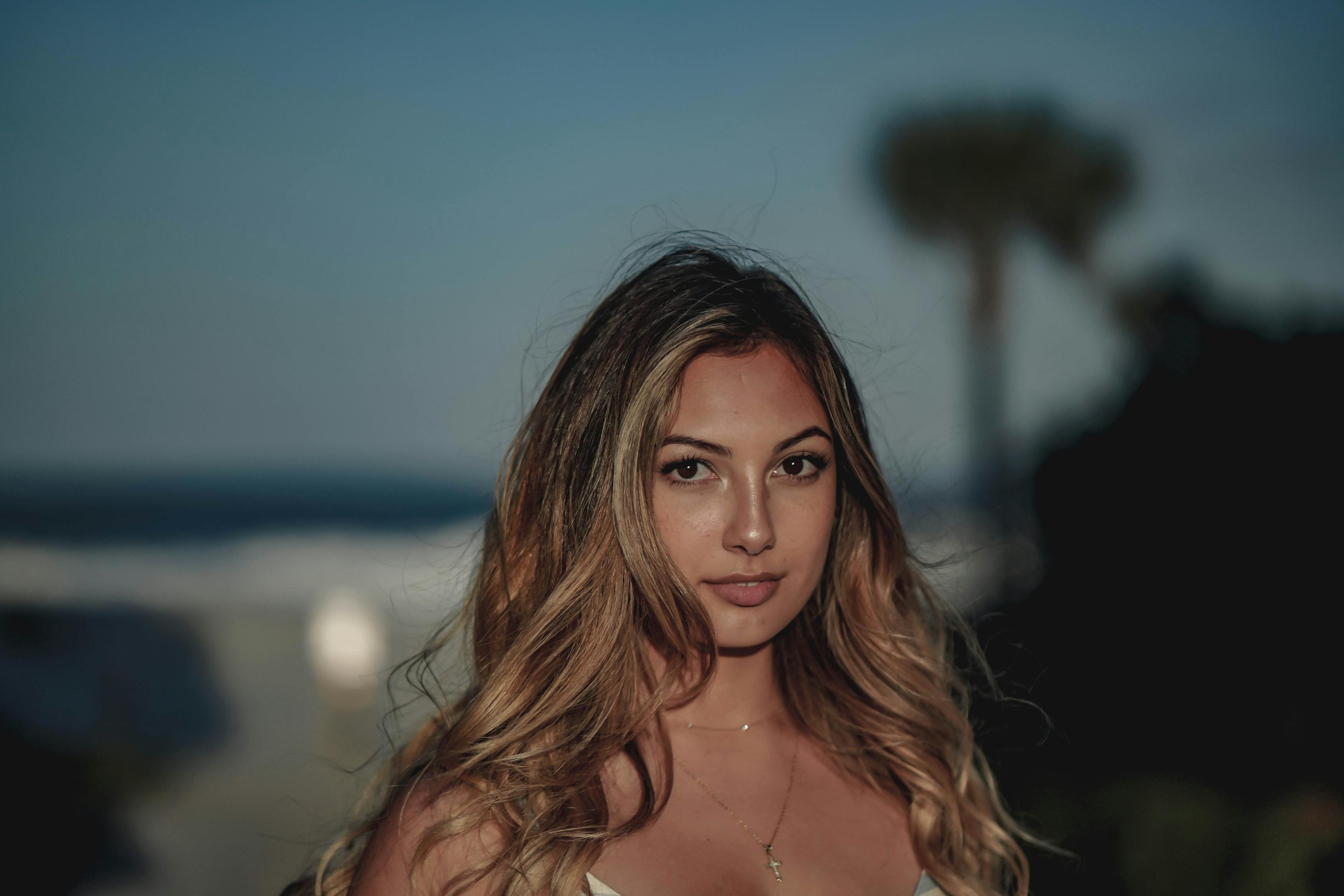 韩佳人最新综艺节目展现多元魅力与独特风采